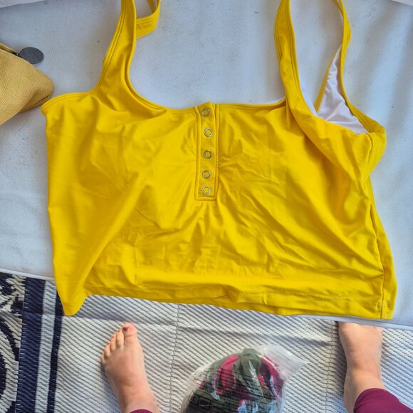 Sheila May "Snap it Up" swim top - Picture 3 of 4